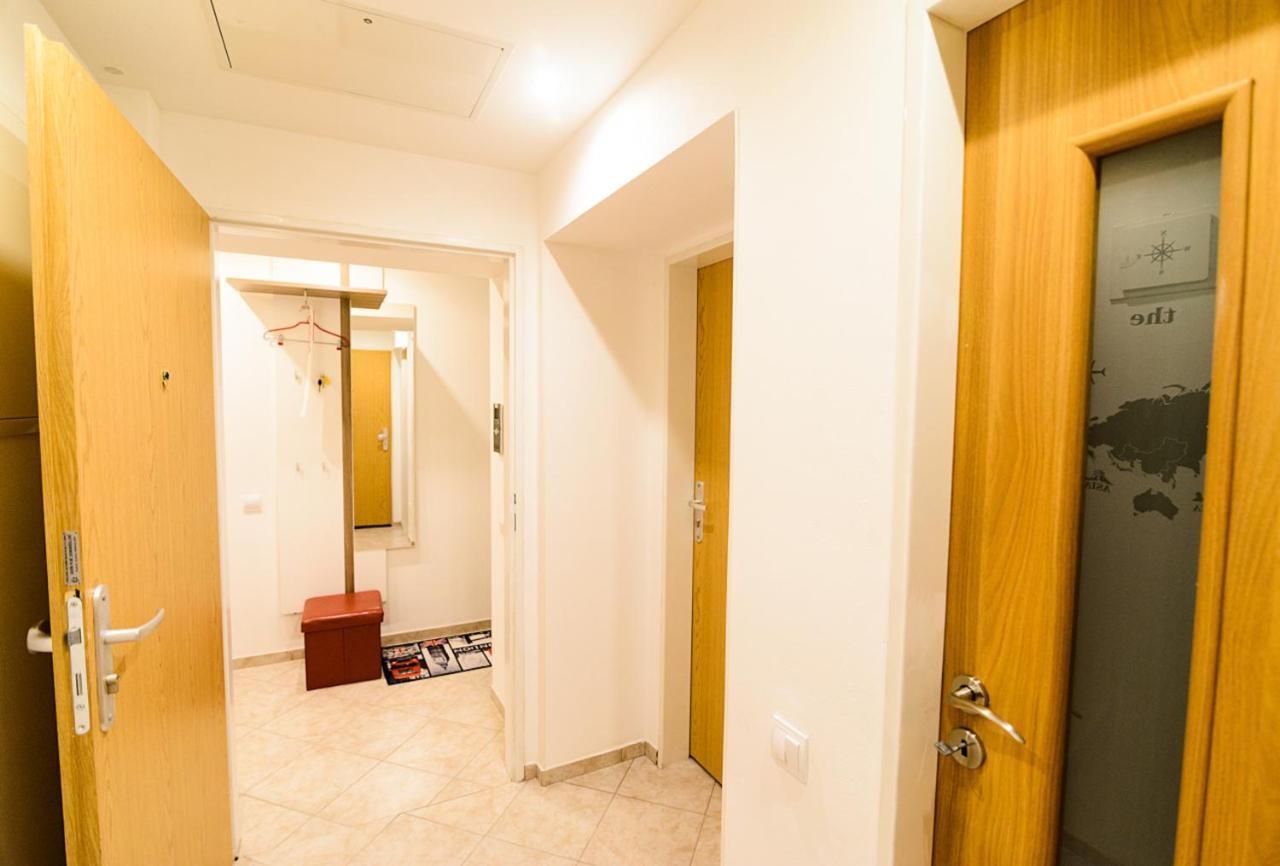 Ground Floor Apartment 布拉格 外观 照片