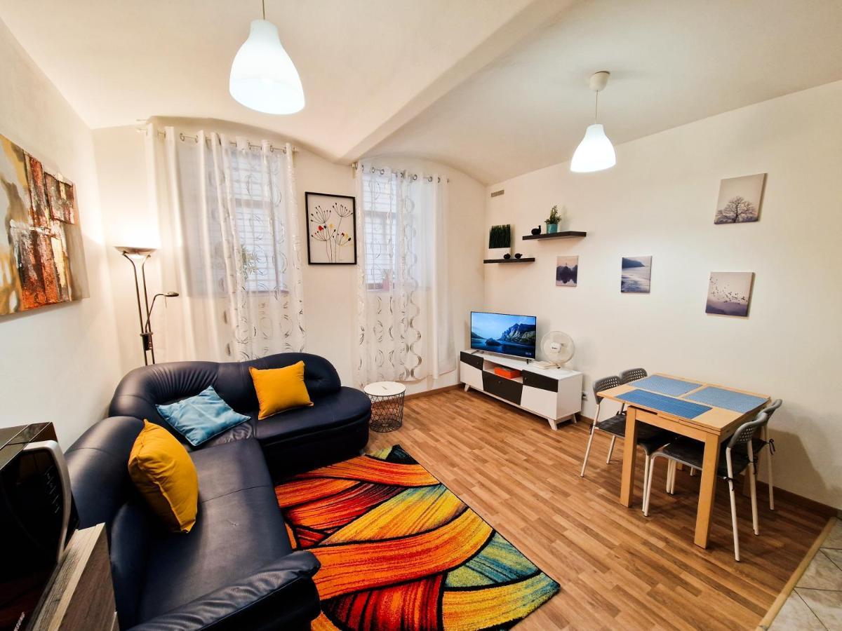 Ground Floor Apartment 布拉格 外观 照片