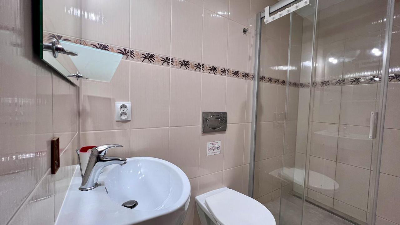 Ground Floor Apartment 布拉格 外观 照片